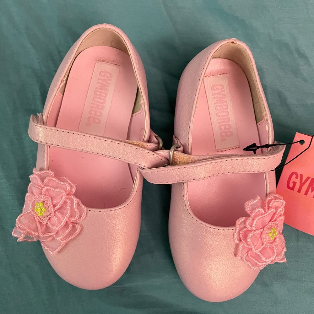 NWT Gymboree Pink Kids dress Shoes with Floral Accent Girl Sz 5
